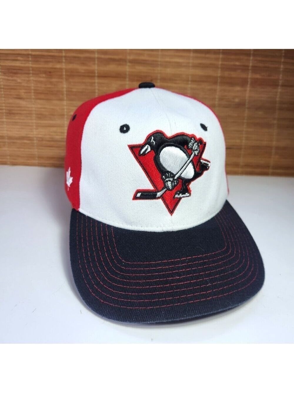 Vintage Y2K Pittsburgh Penguins Zephyr Fitted Hat M/L Red White Blue NHL
